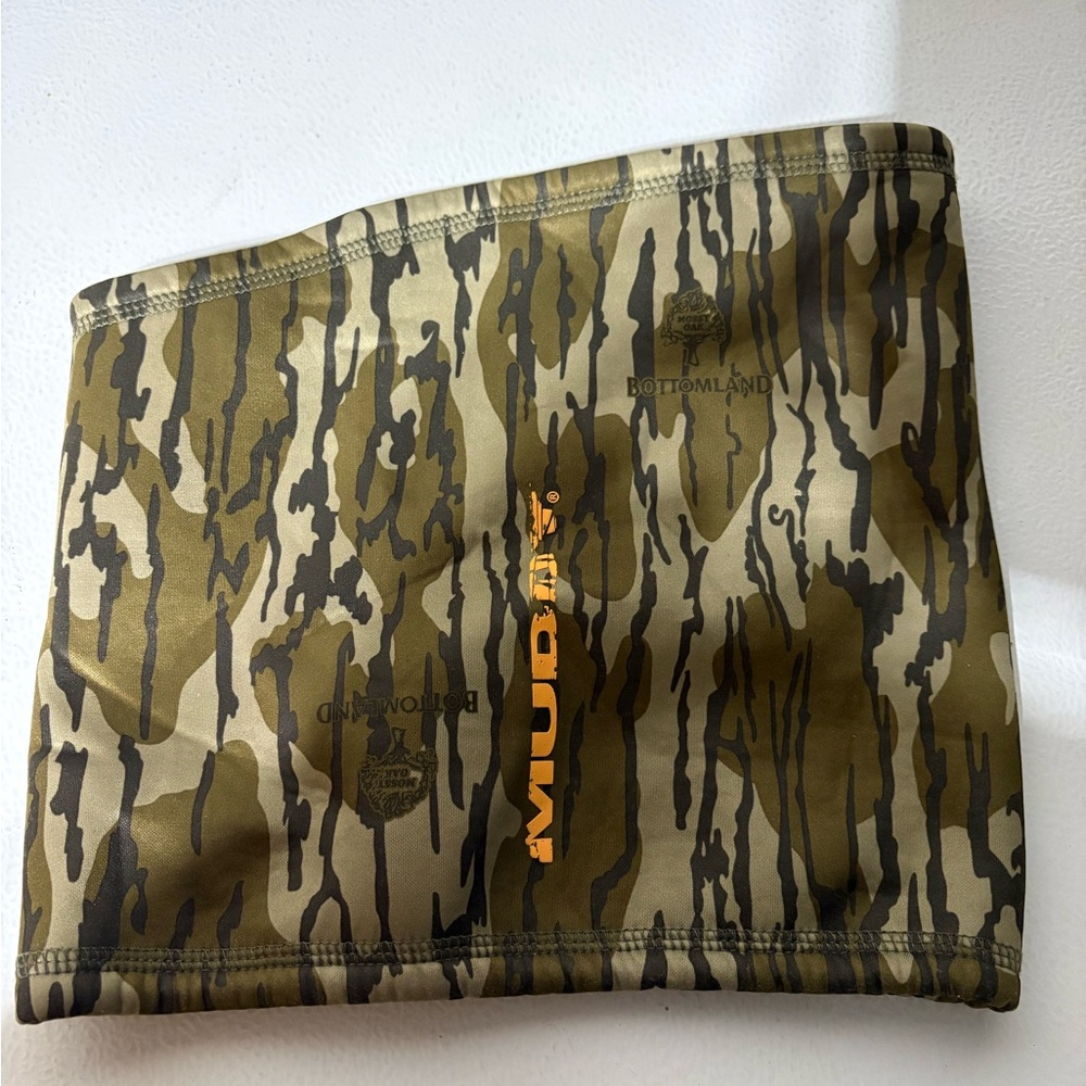 Muddy Mossy Oak Bottomland Camo Neck Gaiter